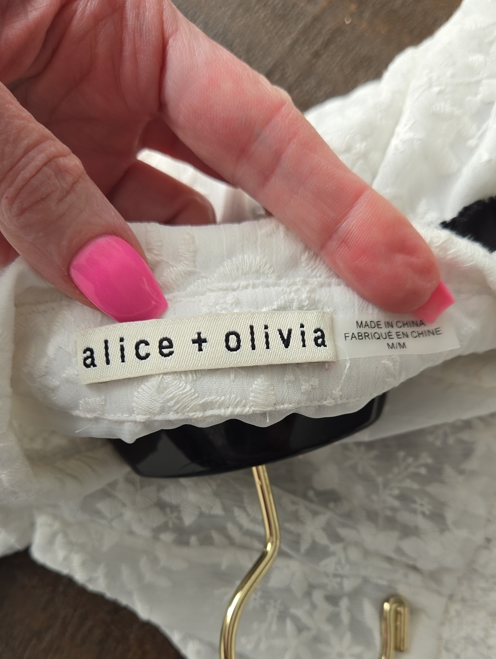 Alice + Olivia Tamra Puff Sleeve Embroidered Top - Picture 10 of 11
